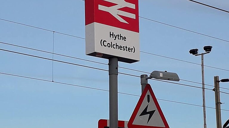 Photo of Hythe Station sign